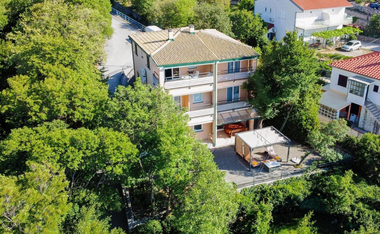 Lukovo Seafront Apartments Eksteriør billede